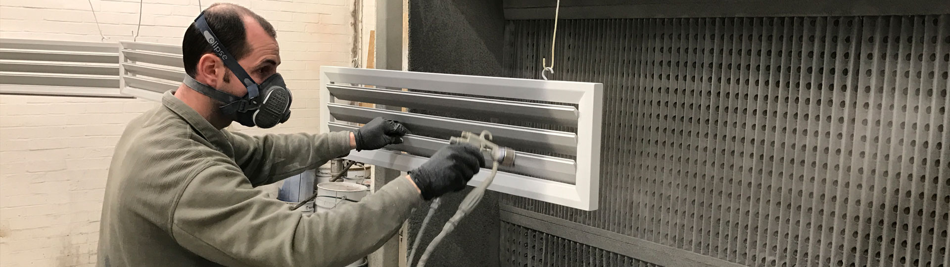 Paint spraying stage